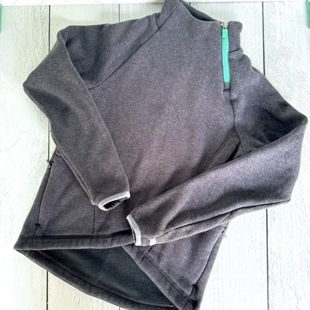 Athleta Girl - Sweater lined with soft fleece - size 6 (XS)